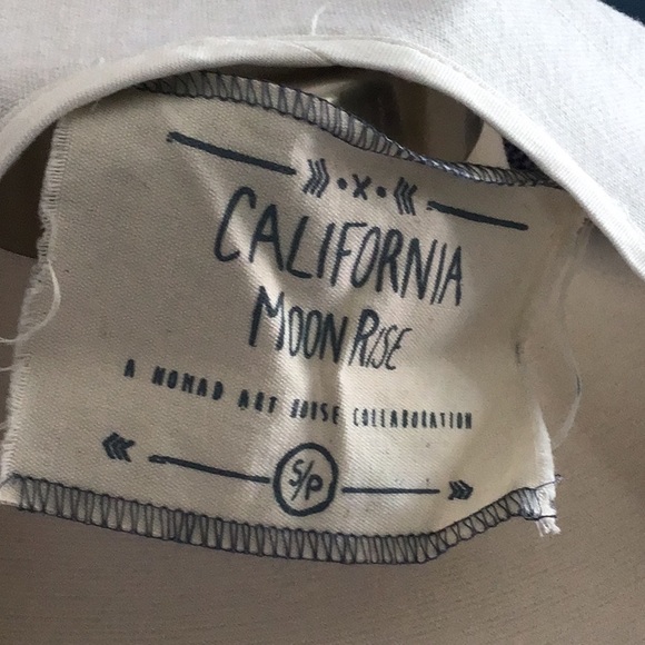 ๐๐ 3/$30 ๐๐ NWTs California moon - Picture 4 of 5